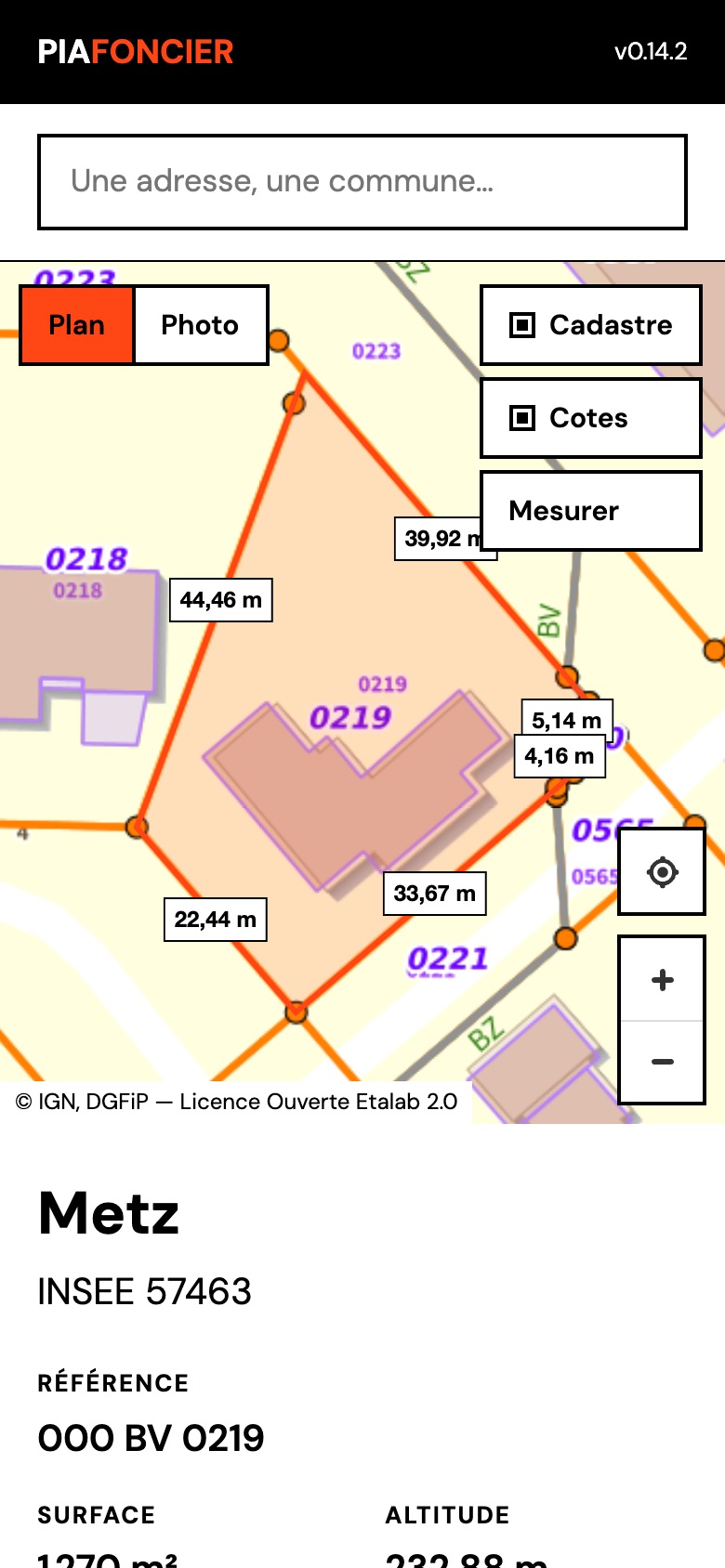 Carte d'une parcelle de Metz avec la longueur de ses six côtés.